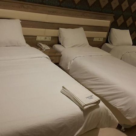 טראבזון Airport Otel מראה חיצוני תמונה